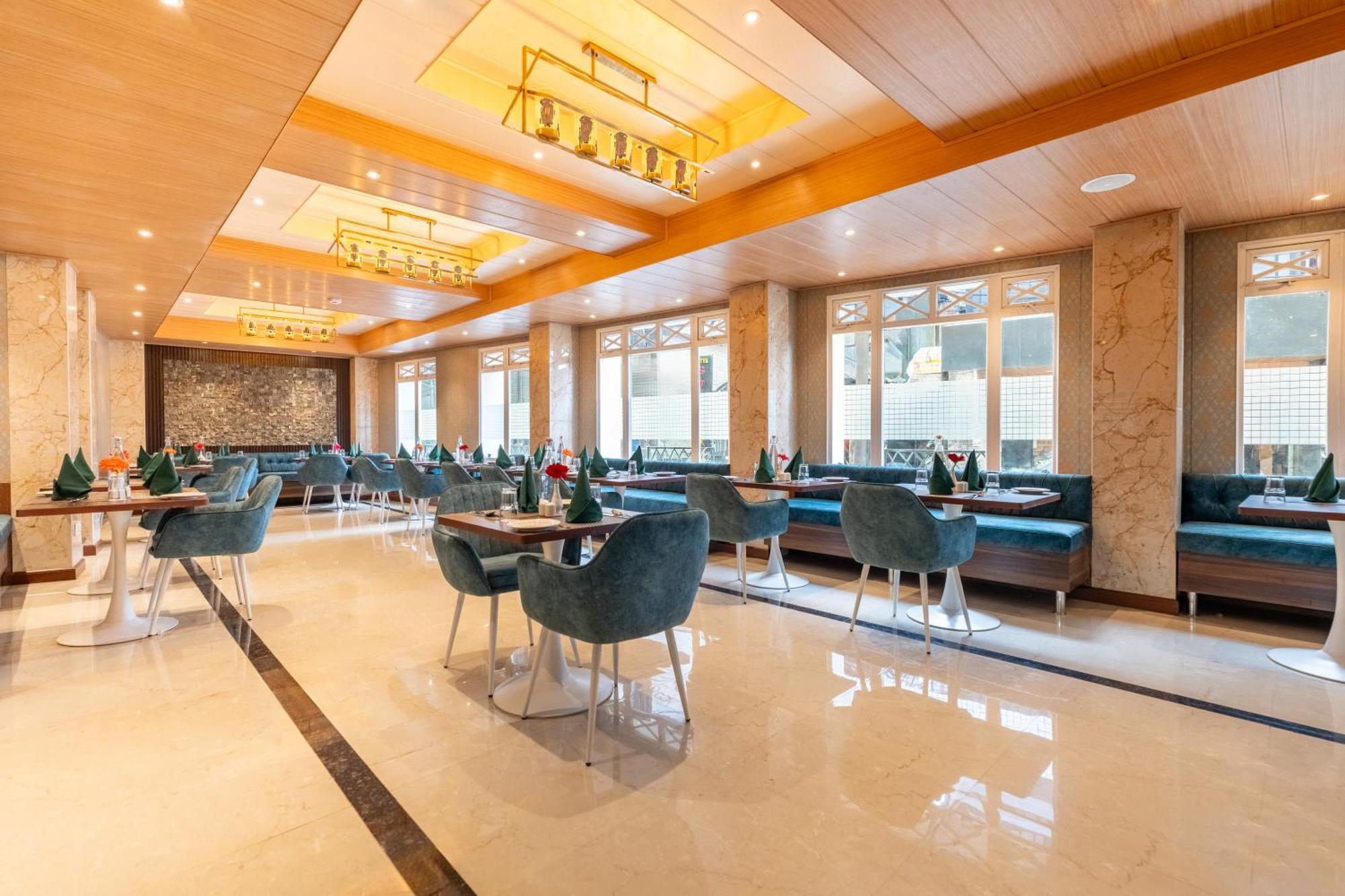 Summit Mall Stone Hotel Darjeeling  Exterior photo