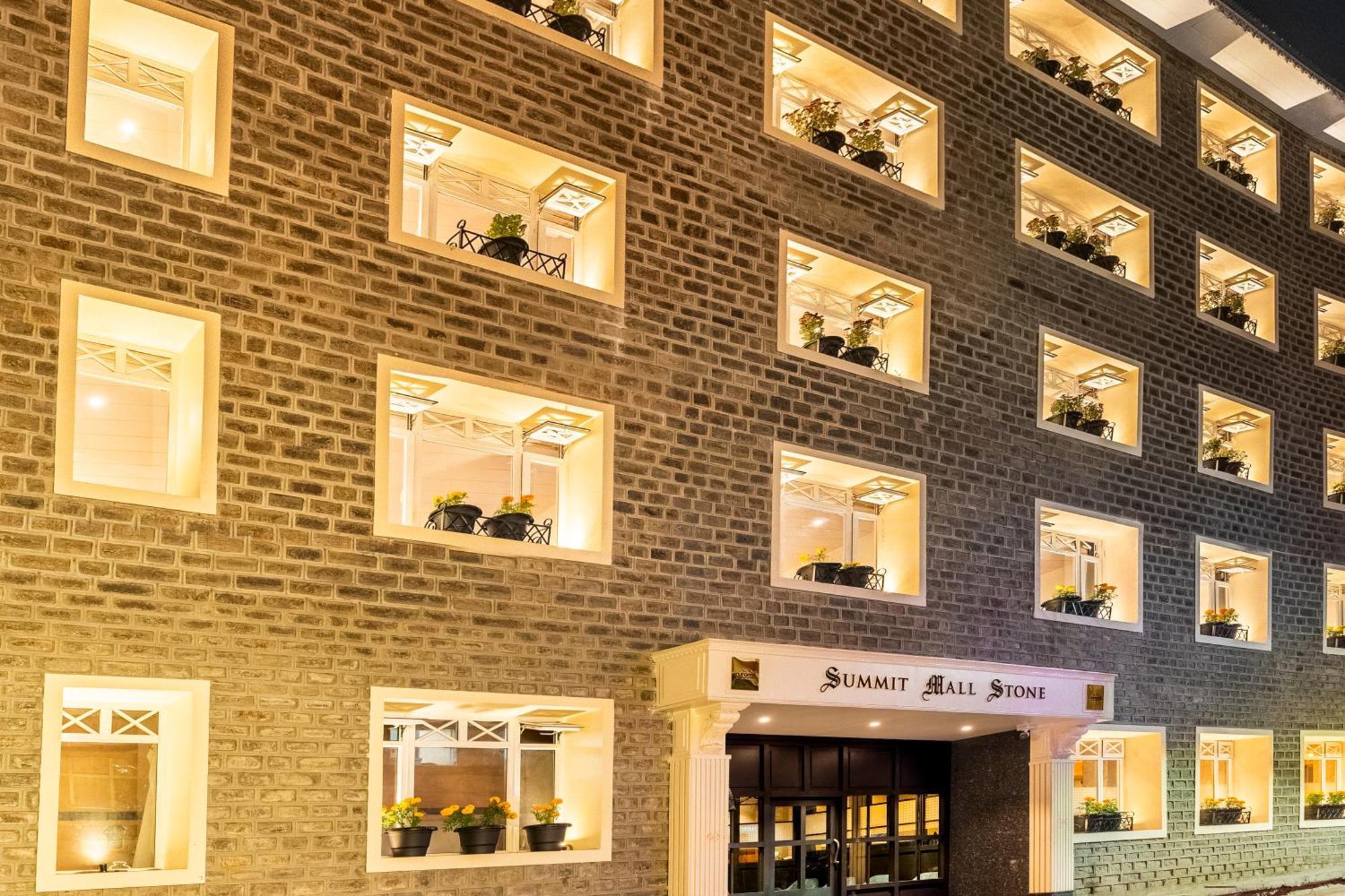 Summit Mall Stone Hotel Darjeeling  Exterior photo